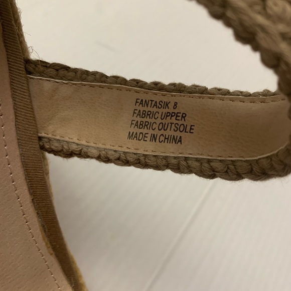 Beigh Women heels - Picture 5 of 7